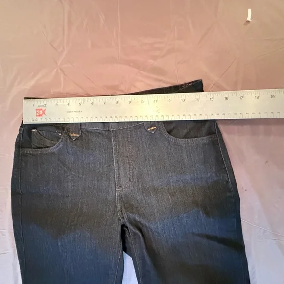 NWOT NYDJ Slim Straight Leg Dark Wash Women’s Denim Jeans Size 6 MSRP $129 - Picture 9 of 9